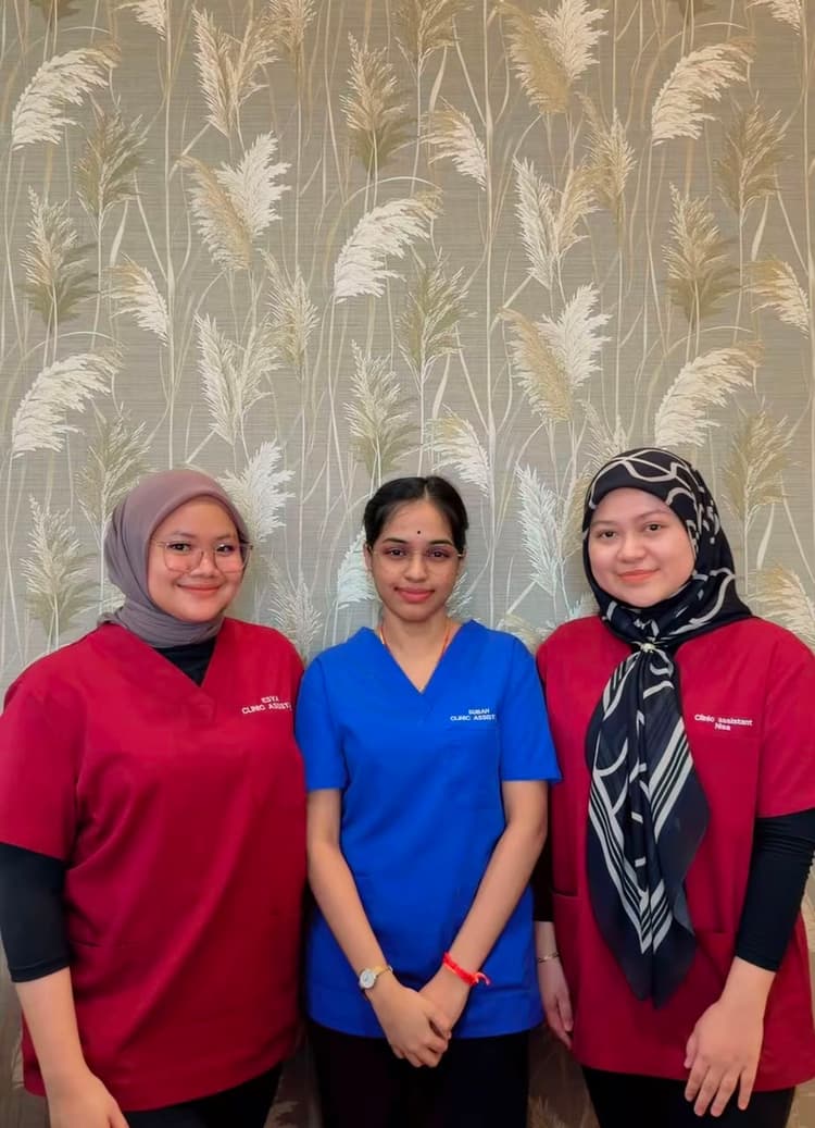 Esya, Subah and Nisa — clinic assistants at Poliklinik CArrE